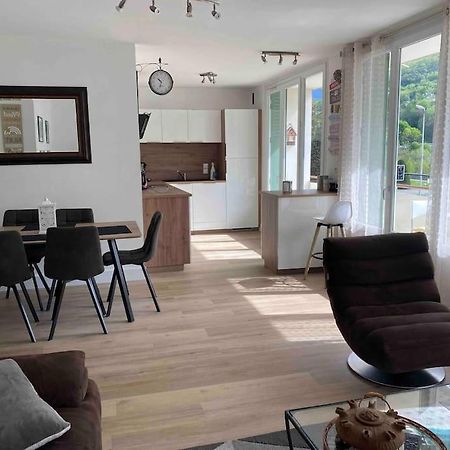 Le Chasseur Alpin Apartment Albertville Bagian luar foto