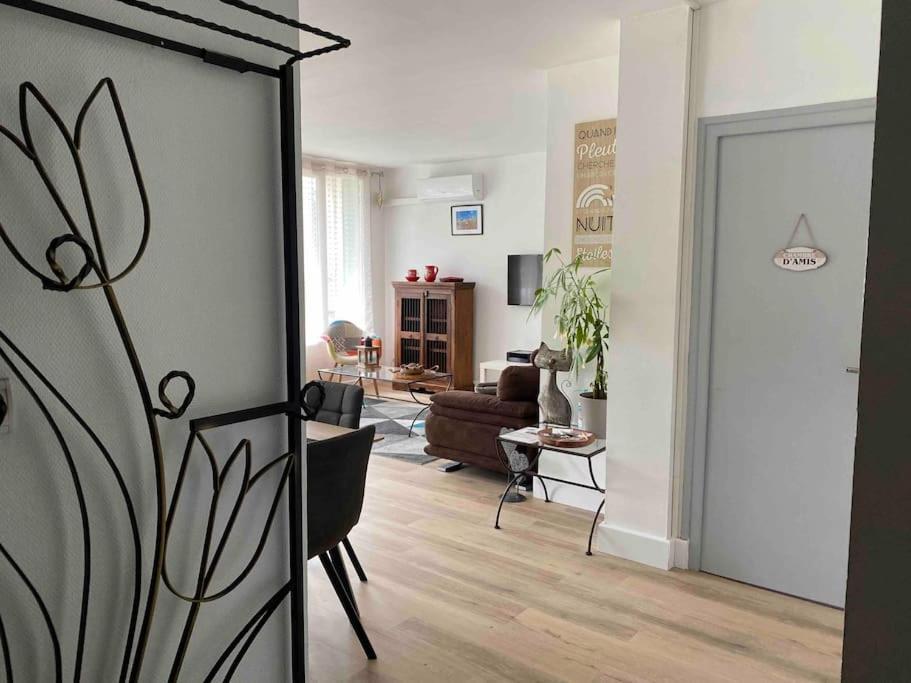 Le Chasseur Alpin Apartment Albertville Bagian luar foto